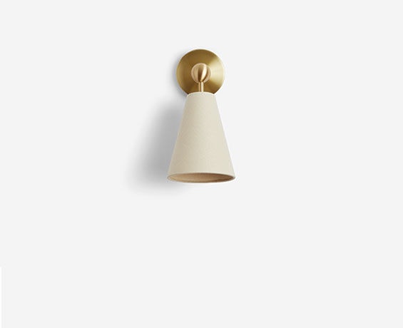 An alternative image of Pendolo Sconce Small in use