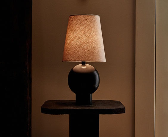 An alternative image of Bole Table Lamp in use
